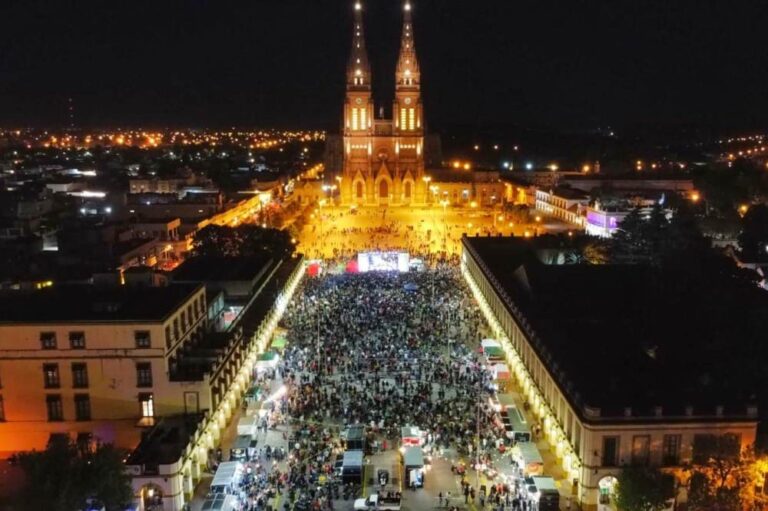 Luján: Música en la Plaza convocó a una multitud