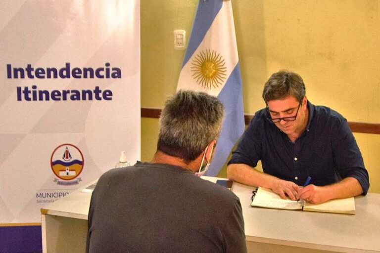 Leonardo Boto ensaya una Intendencia Itinerante