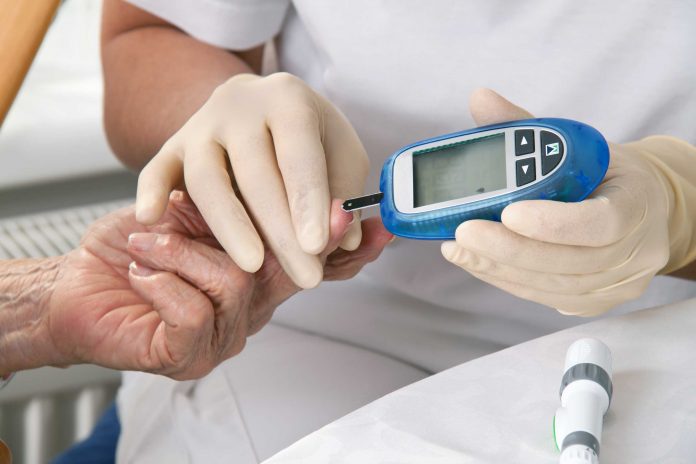 Salud busca mejorar atención de pacientes con diabetes