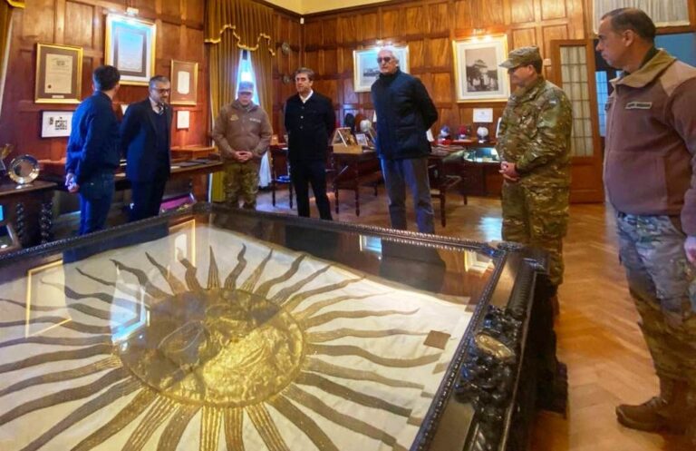 El Intendente Boto visitó el Colegio Militar de Nación