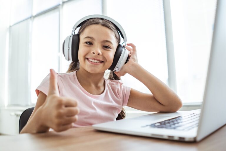 Telecom invita a niños a crear su propio entretenimiento virtual