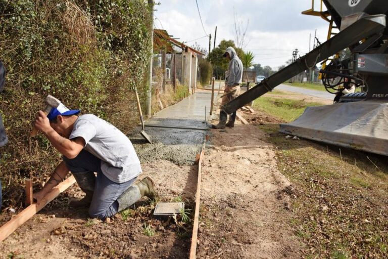 Luján: Concretan programa de construcción de veredas