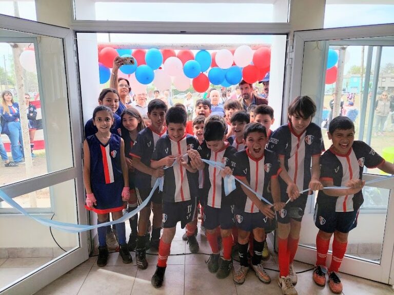 Inauguran obras en Club Trocha de Mercedes