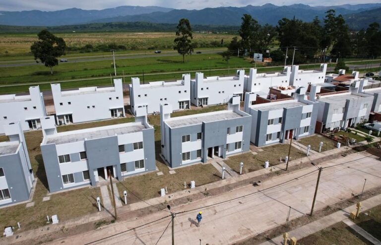 Anuncian inversiones del programa Casa Propia para Giles