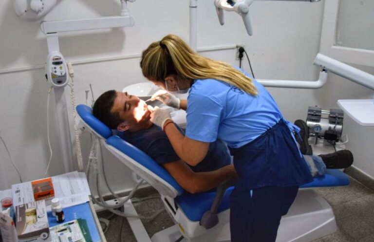 Suman servicio de Odontología en policlínico de Luján