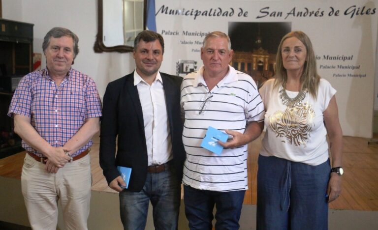 Giles: Entregan medallas a Veteranos de Malvinas