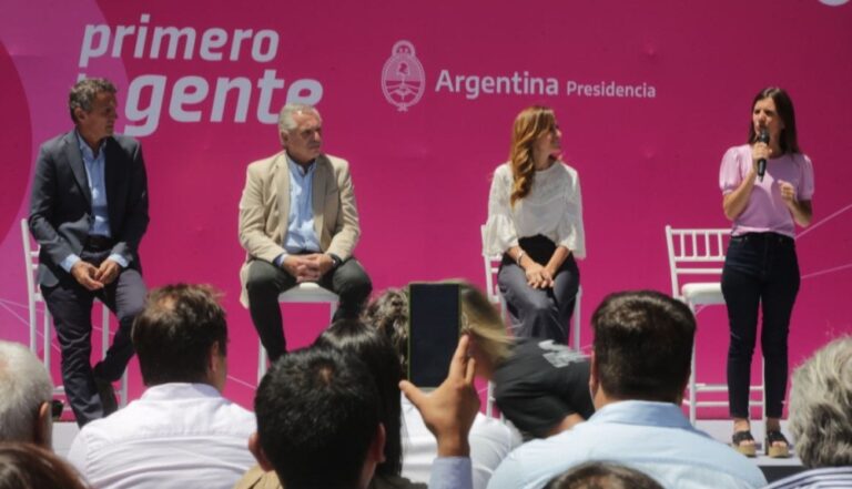 Anuncian acceso para niños a la Seguridad Social