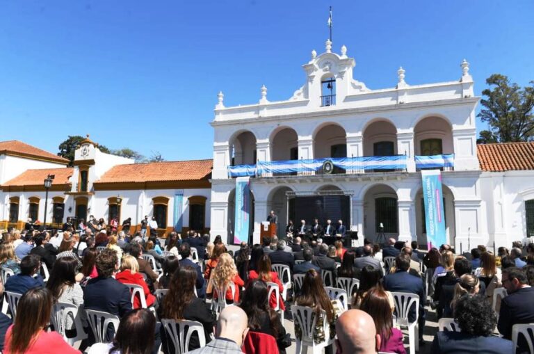 Luján intenta atraer Congresos y Convenciones