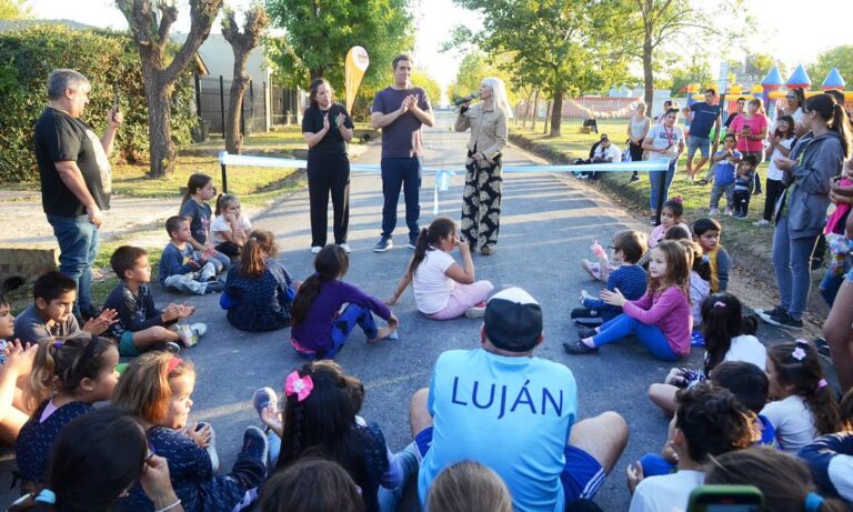 Inauguran más asfalto para los lujanenses