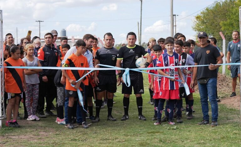 Mercedes: Club Holanda tiene nueva cancha