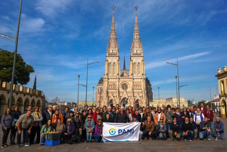 Caminos Culturales de PAMI pasó por Luján