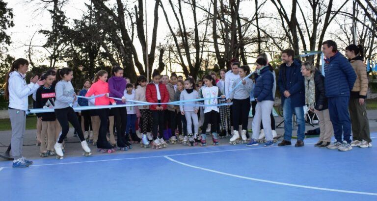 Se inauguró en Mercedes una pista de patín