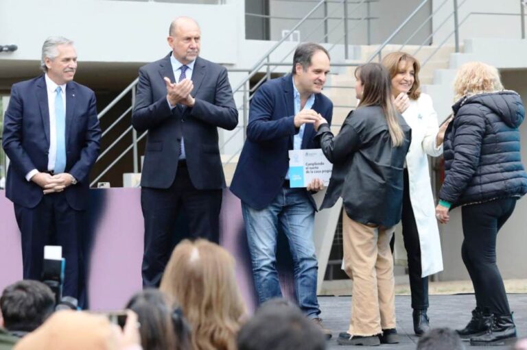 Nación: 115 mil familias ya accedieron a su casa propia