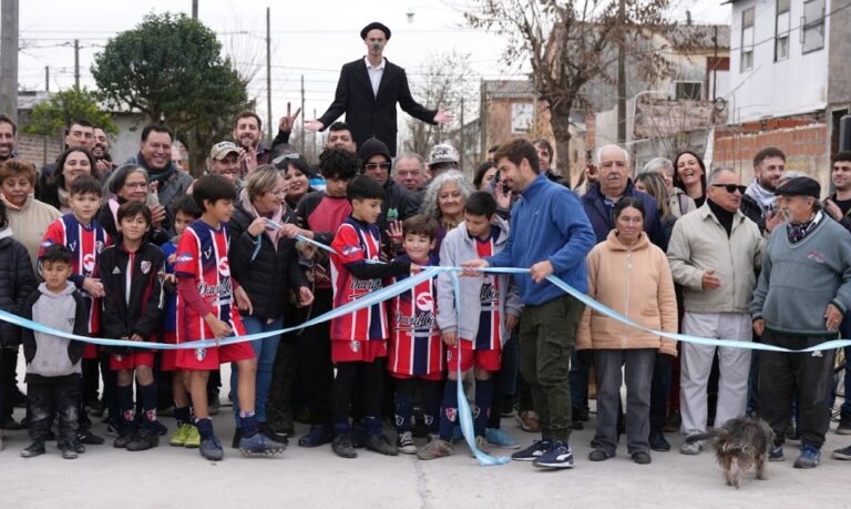 Mercedes: Inauguran asfalto en barrio Esperanza