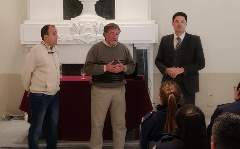 Suipacha: Capacitan fuerzas de seguridad