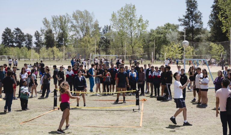 Mercedes: jornada Intercolegial de deportes en el Parque Municipal
