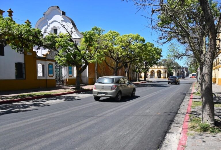 Trabajos de repavimentación en la zona histórica de Luján