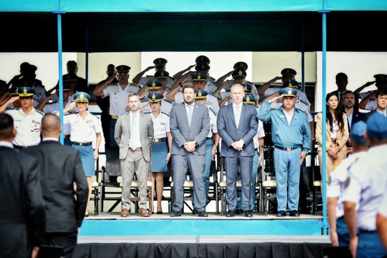 Ministro Mena cuestionó expresiones de Benegas Lynch