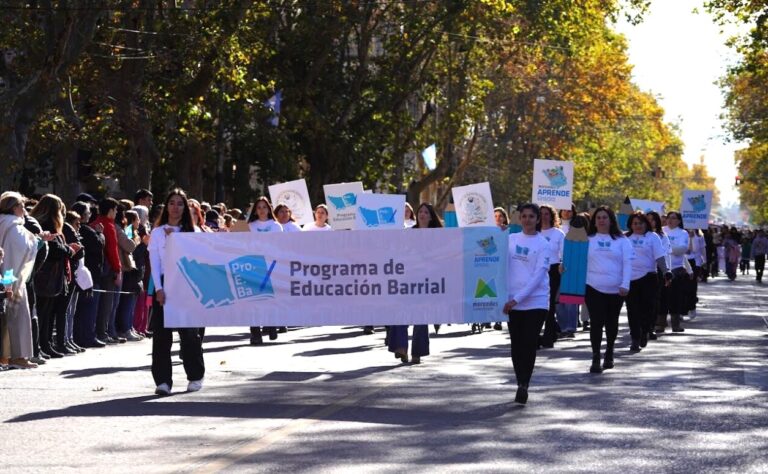 Mercedes tuvo su desfile por la Educación