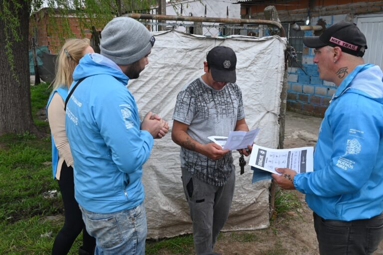 Dengue: Campaña para promover el descacharrado en Luján