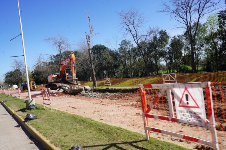 Mercedes: Obra pluvial cruza la Avenida 40