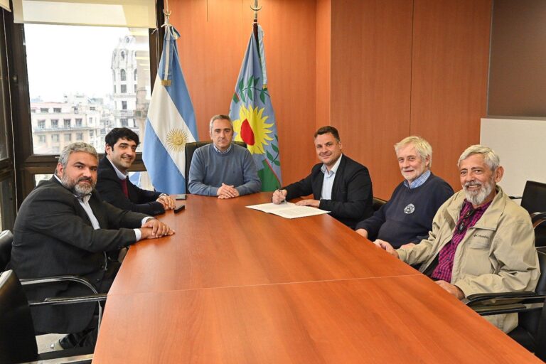 Convenio entre la Municipalidad de Giles y Fuerza Solidaria