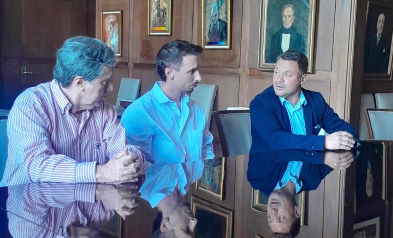 Inician gestiones para dictar en Giles la Licenciatura en Enfermería de la UBA