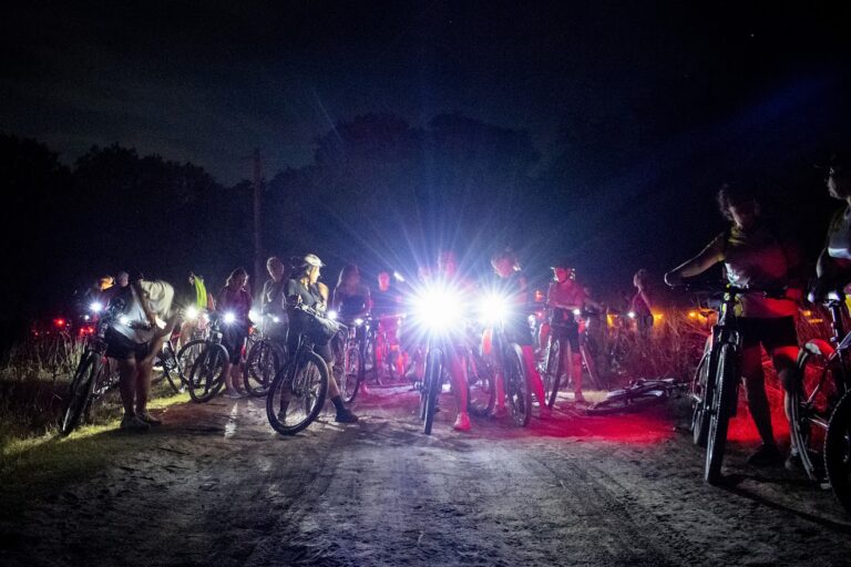 Bicicleteada nocturna en Mercedes