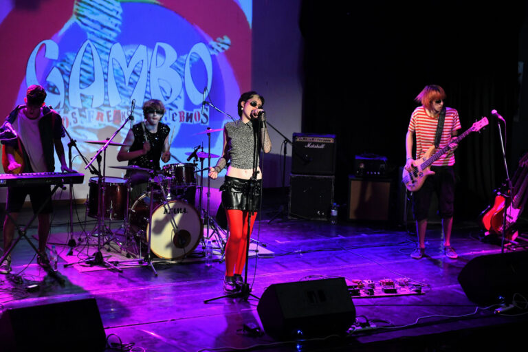 En Mercedes sonó Rock en el Argentino