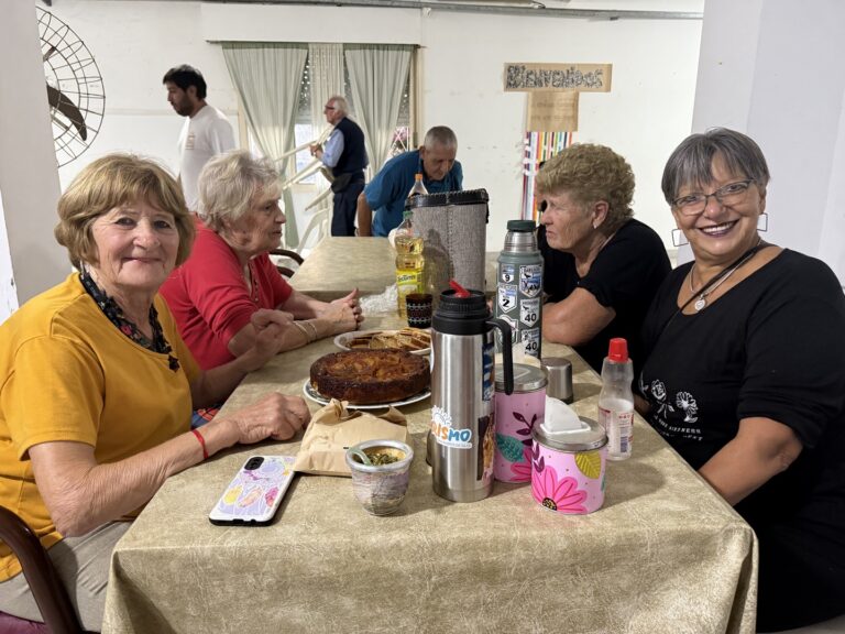 Jornadas para Adultos Mayores en Giles