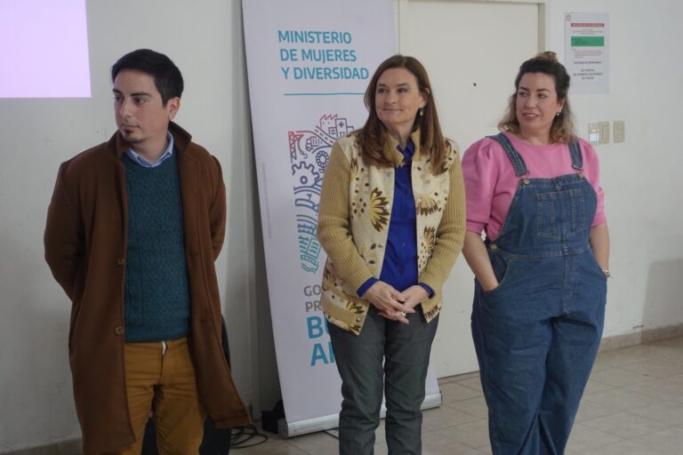 La ministra de Mujeres y Diversidad visitó Giles
