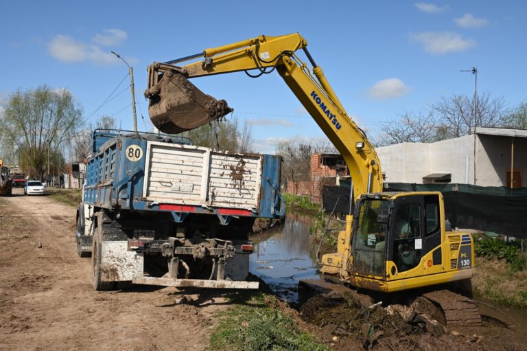 Luján: Trabajos en el arroyo Lanusse