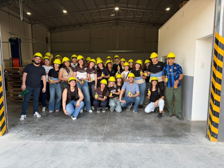 Grupo DM recibió a estudiantes de la Escuela Secundaria Nº3 en el Parque Industrial de Navarro