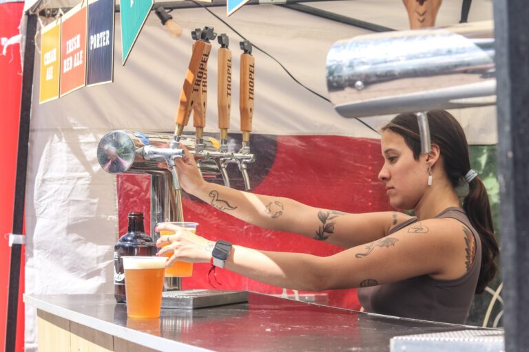 Luján lanza nueva edición de la Fiesta de la Cerveza