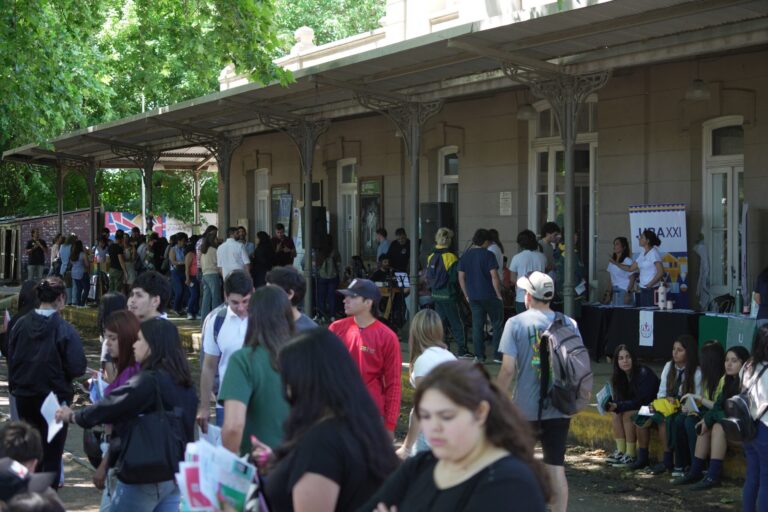 Exitosa y muy asistida Expo Educativa  y Trabajo 