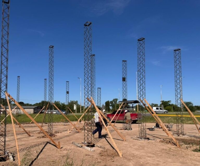 Bomberos lleva adelante una intensa actividad institucional