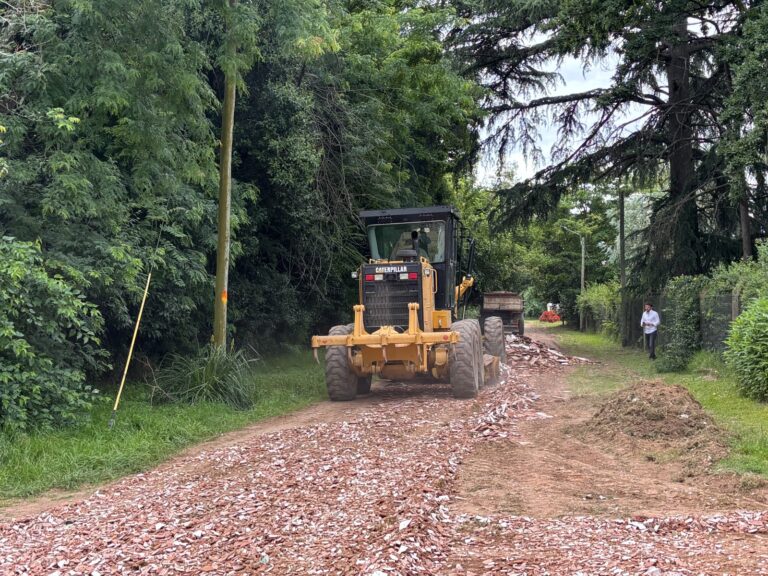 Mejoramiento vial en la localidad de Cortínez